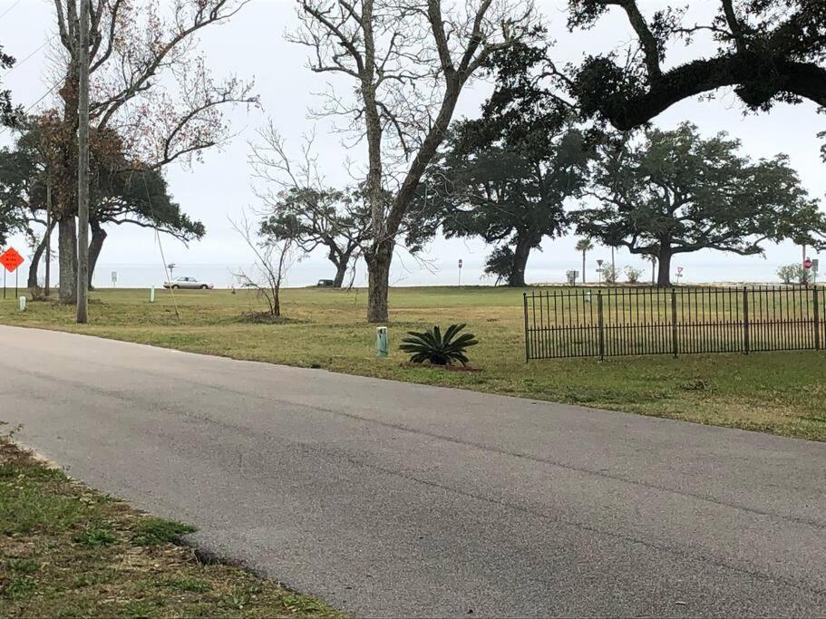Shady Oaks Beach House With Beautiful Ocean Views! Gulfport Zewnętrze zdjęcie